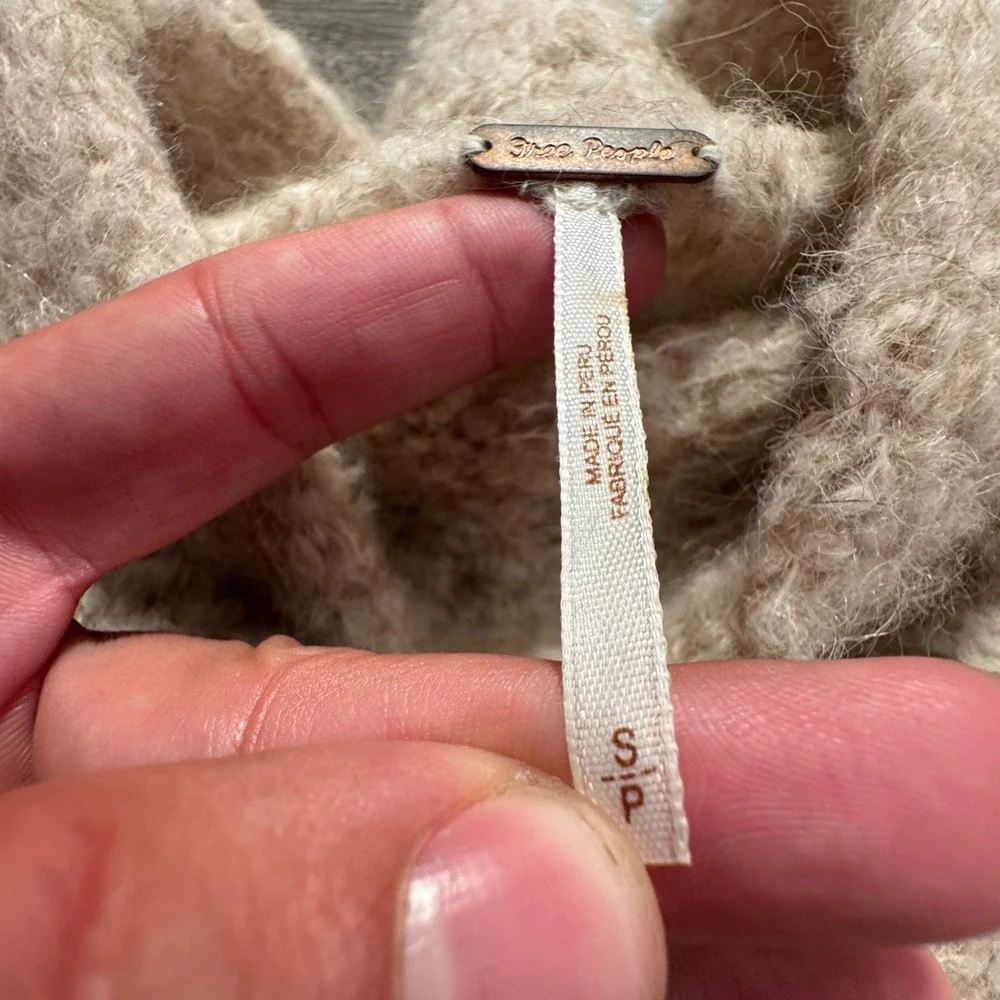 Free People Sweater Womens Small Tan Alpaca Boucle Shes All That Oversized Boho